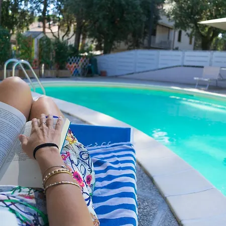 Conchiglie Apartahotel 4*