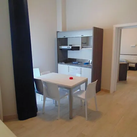 Ξενοδοχείο με διαμερίσματα Conchiglie 4*